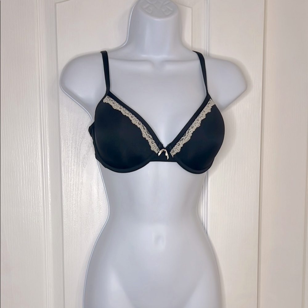 Black and Cream Underwire Bra with Adjustable Straps